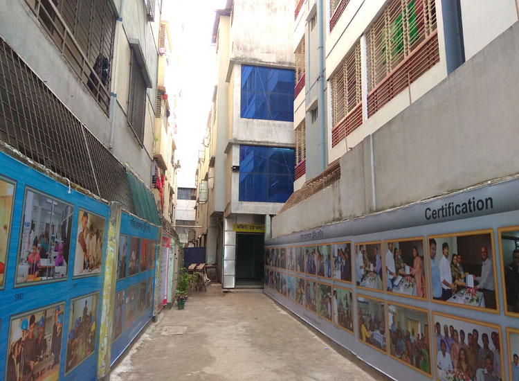 https://saicoverseas.org/wp-content/uploads/2019/09/dhaka-sptc-2-campus-750x550.jpg